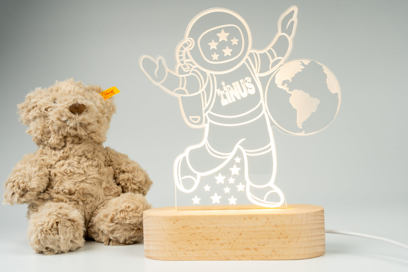 Personalisiertes Nachtlicht als Astronaut aus Acryl